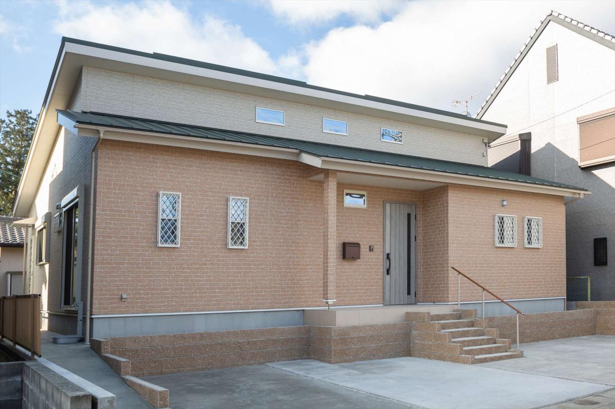 新城市で家を建てる場合、土地も含めて建築費用はどのくらいかかるのか？賃貸との比較は？【動画あり】