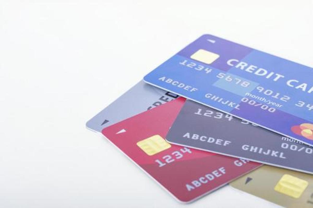 クレジットカードの所持枚数による住宅ローン審査の影響とは？