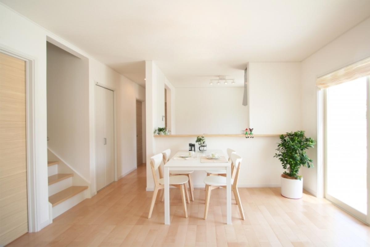 リビング階段を採用した時のメリット・デメリット！後悔しない方法とは？